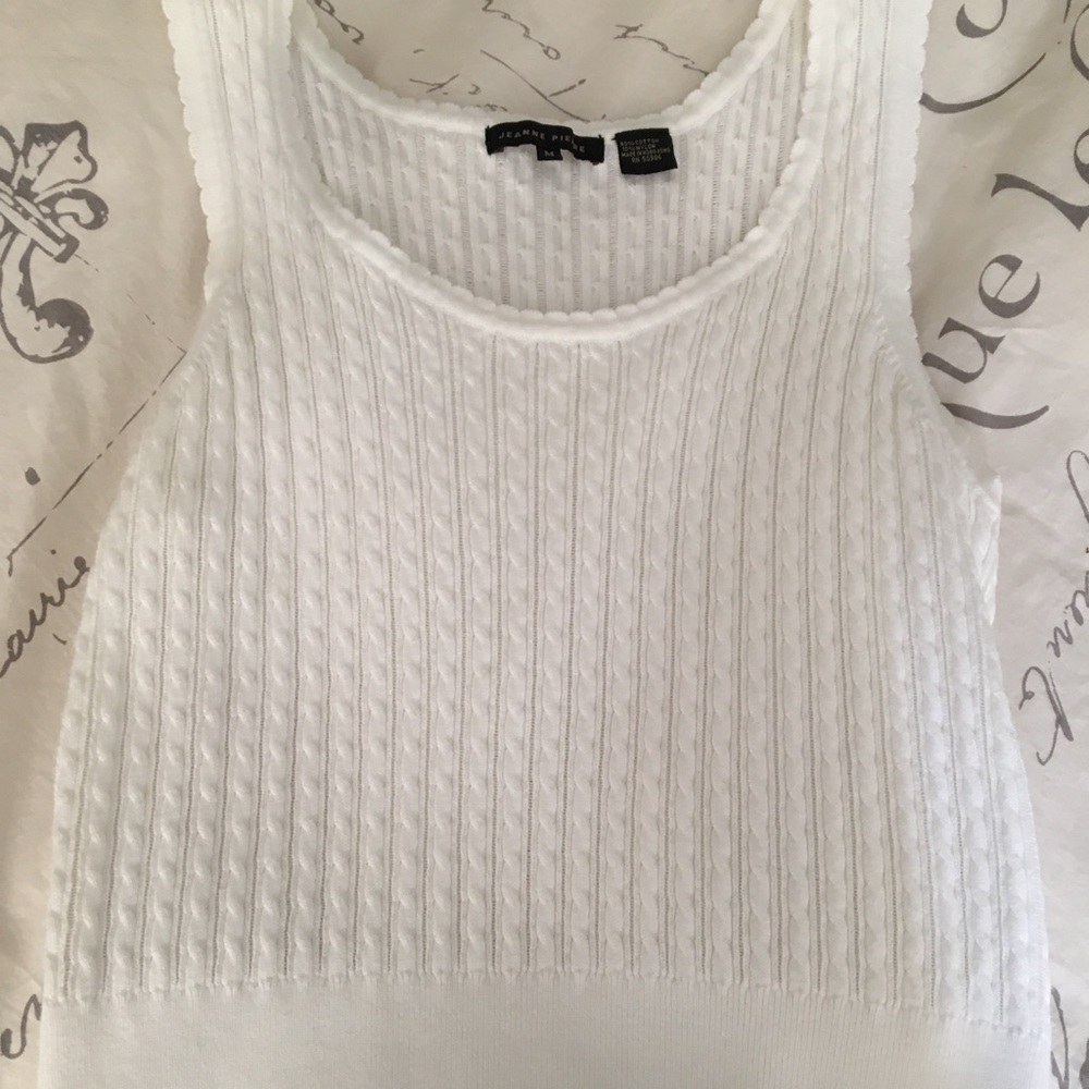 White knit tank top
